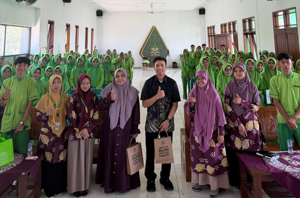 Gelar Seminar Alumni, Bahas Peluang dan Tantangan Berkarier sebagai Perawat Internasional